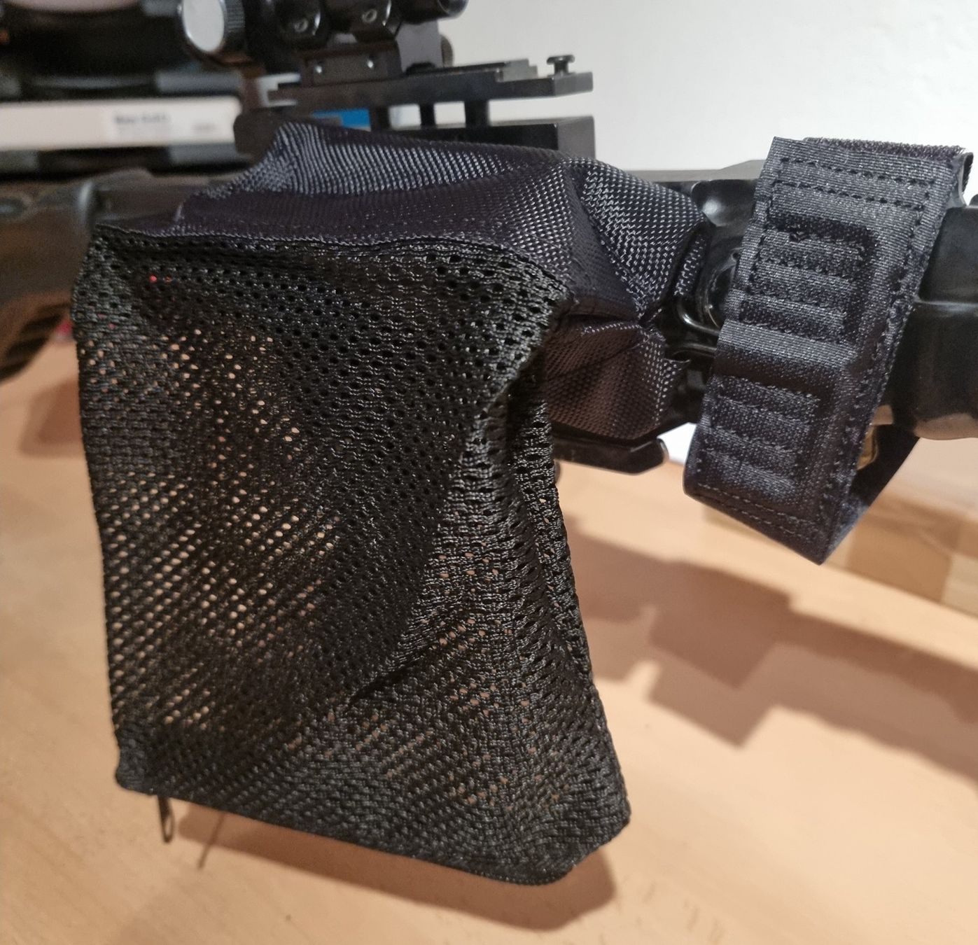 Kletterausrüstungen: Hülsenfänger Stgw 57 / stgw 90 – Neu und originalverpackt aus Riniken von Strikeone