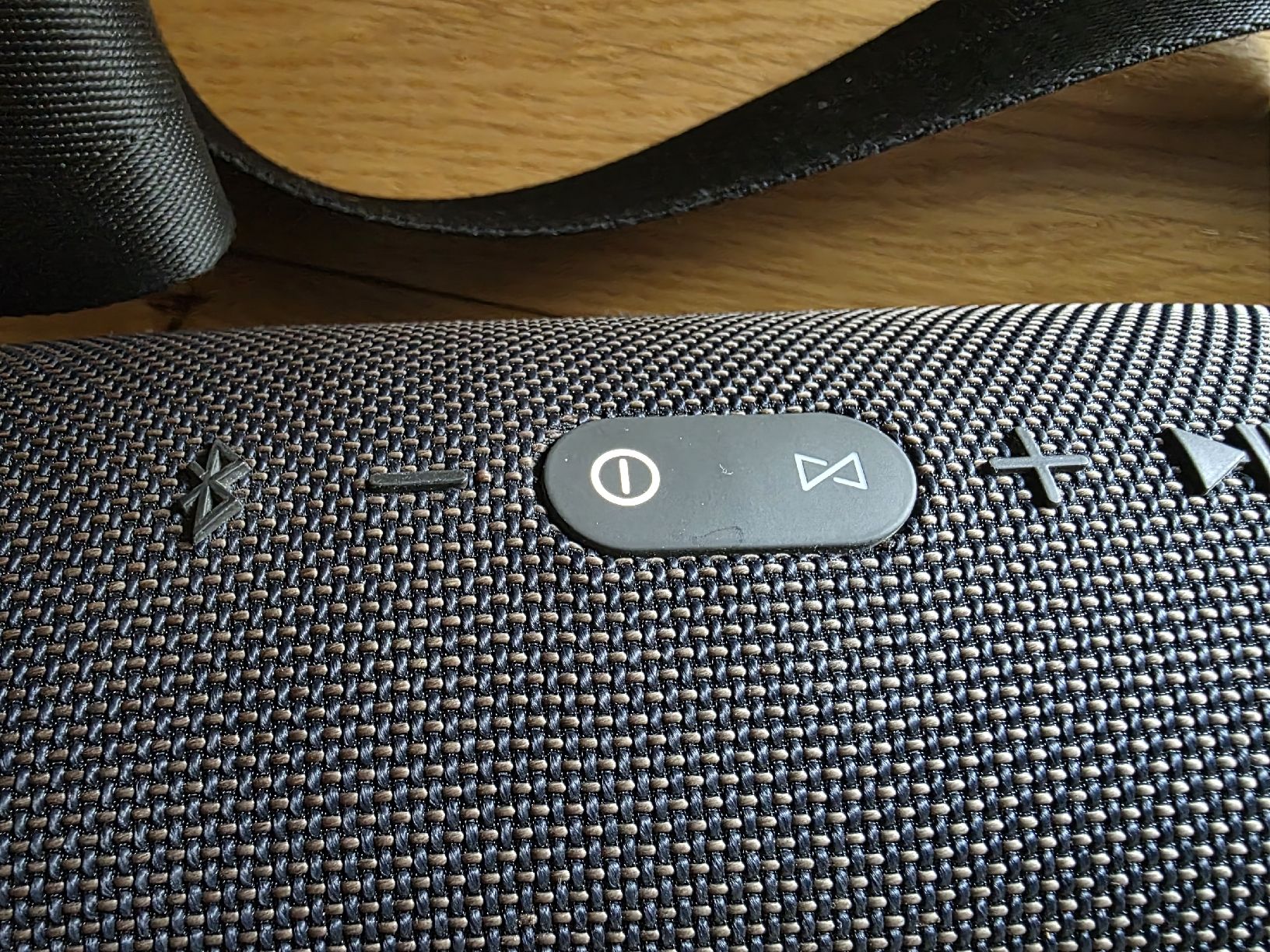 JBL Casse acustiche: JBL Xtreme tragbarer Bluetooth Lautsprecher schwarz – Usato da Benken SG venduto da JH2021 7