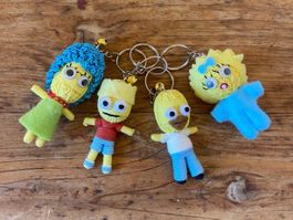 Simpsons Schlüsselanhänger Set - Homer Marge Bart Maggie