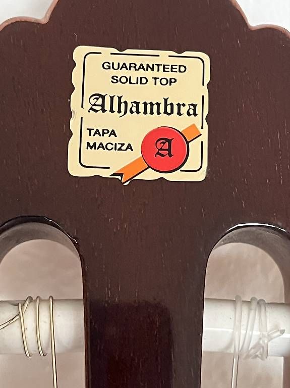 Instruments de musique: Gitarre Alhambra – D'occasion à Luzern par flo_db5q 1