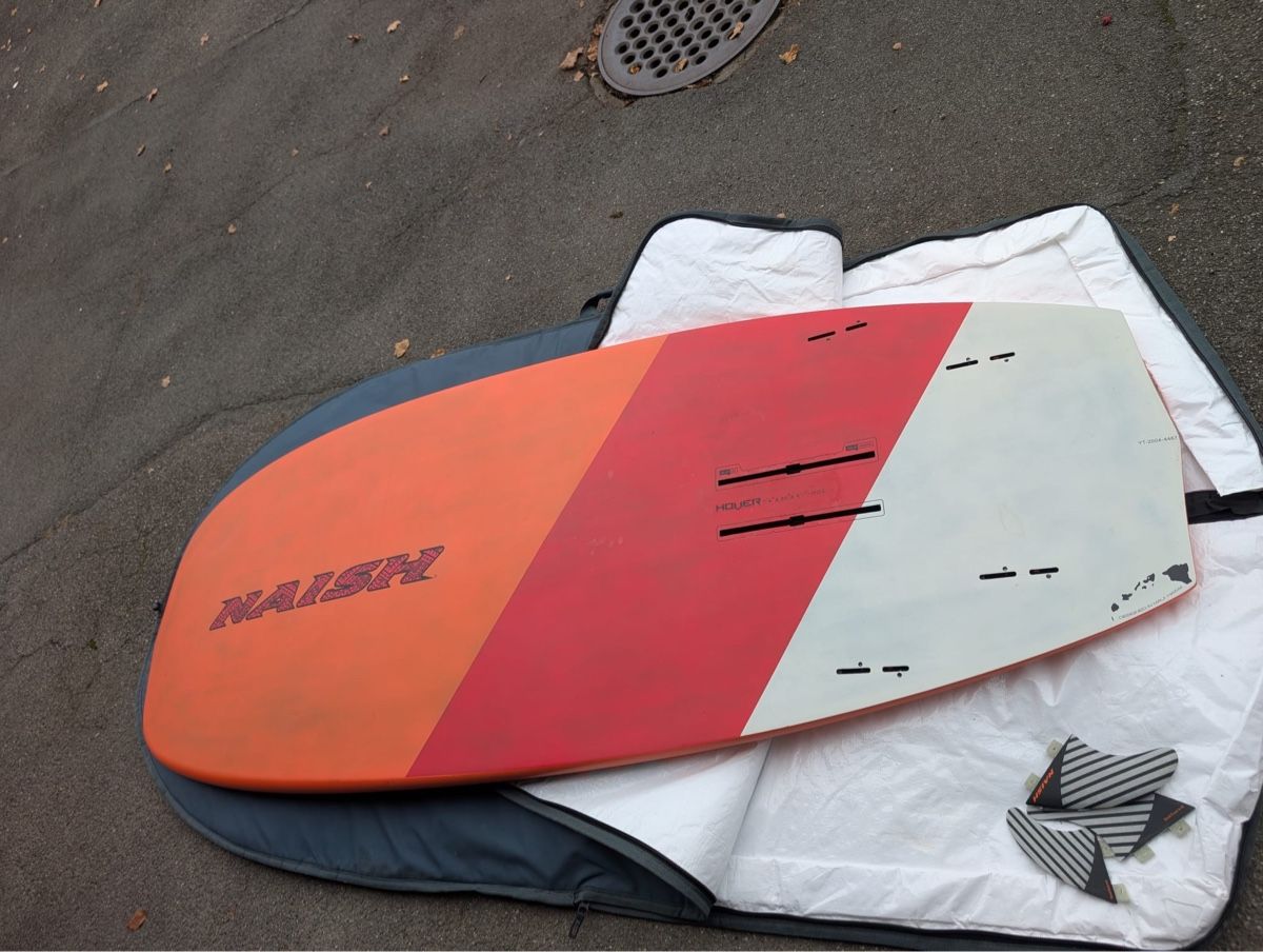 Naish Gommoni, kayak & canoe: Naish Hover 140 Foil Board – Usato da Sargans venduto da luk_6kd2 1