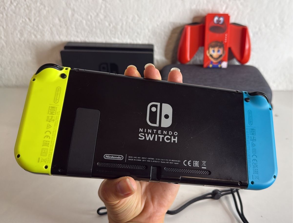 Nintendo Console: Nintendo Switch Console with screen protector - TOP! 🎮 – Usato da Ehrendingen venduto da bubulence 2