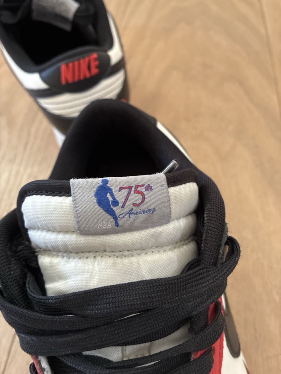 Nike Herrenschuhe: Nike Jordan low Bulls 42 – Gebraucht aus Chavannes-de-Bogis von bmwe12 3