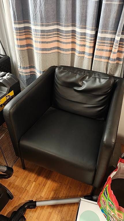 Poltrone: Kunstledersessel schwarz – Usato da Schlieren venduto da Conex7000