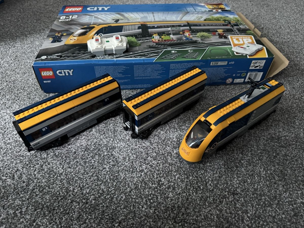 Lego Kit di costruzioni: Lego 60197 Train set – Usato da Oberwil BL venduto da napetak 2