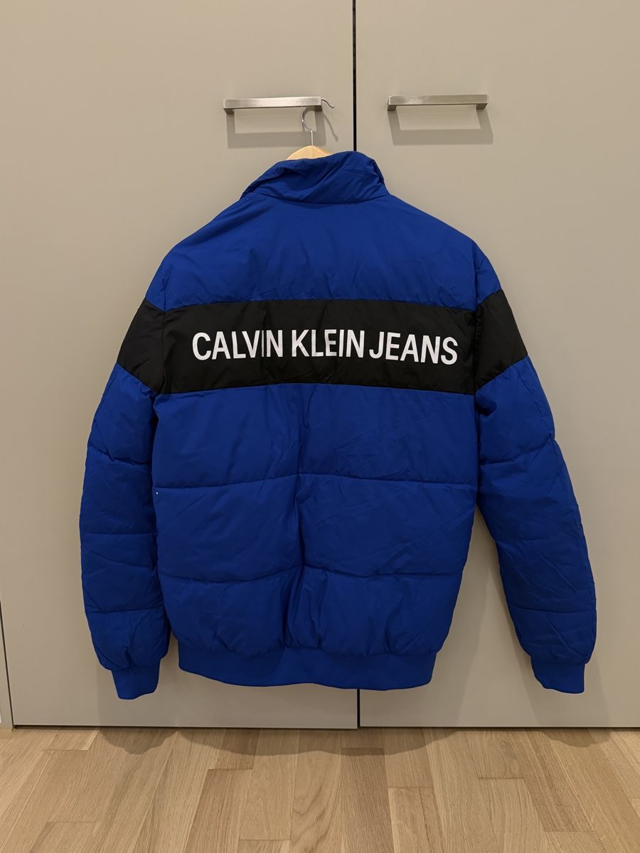 Calvin Klein Giacche: Calvin Klein Jeans Puffer Jacket - Blue/Black - Size M – Usato da Schaffhausen venduto da die_kb5d 3