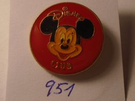 1 Disney Club Mickey Mouse Pin (951)