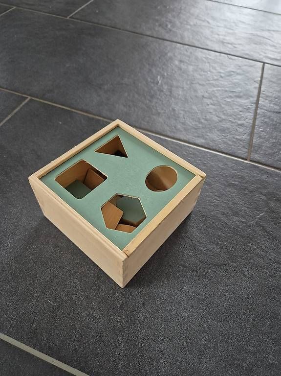 Giocattoli: Holz-Sortierbox – Usato da Walkringen venduto da akdz