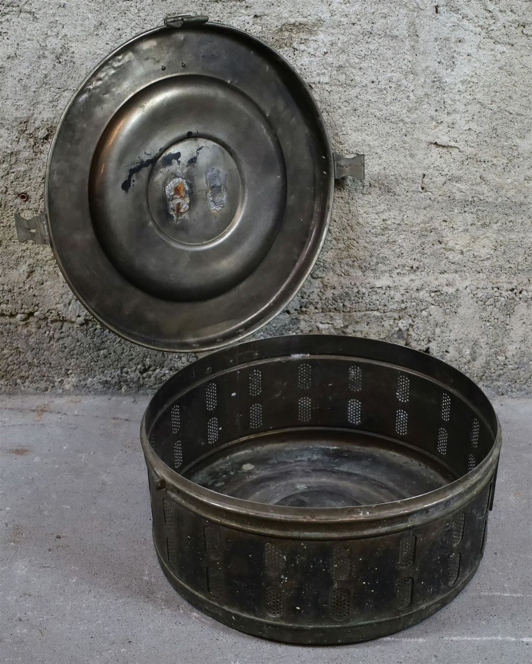 Pasti del neonato: Vintage Sterilisator, Medizinische Box – Usato da Birrwil venduto da brandschatz_birrwil 1