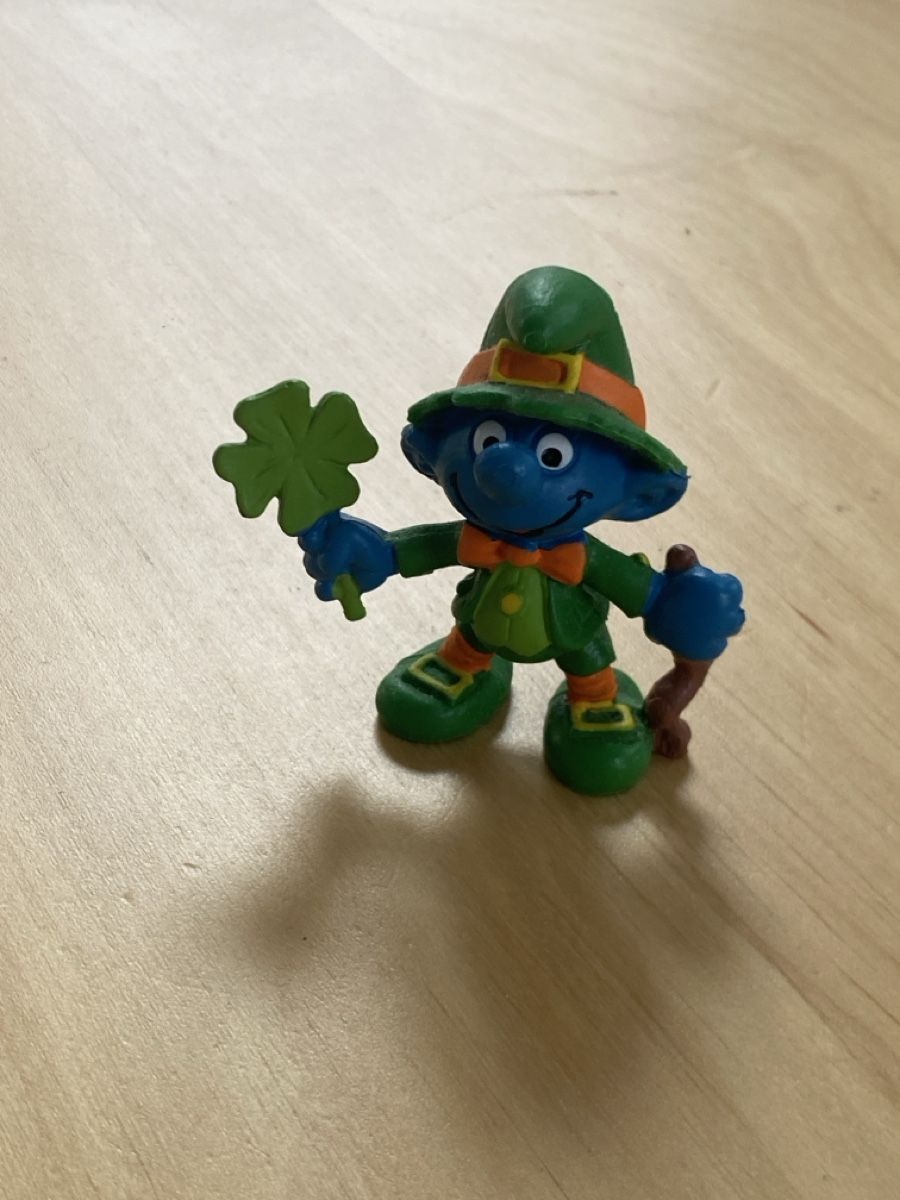 Statuette: St Patricks Schlumpf – Usato da Tuggen venduto da Haribo3000