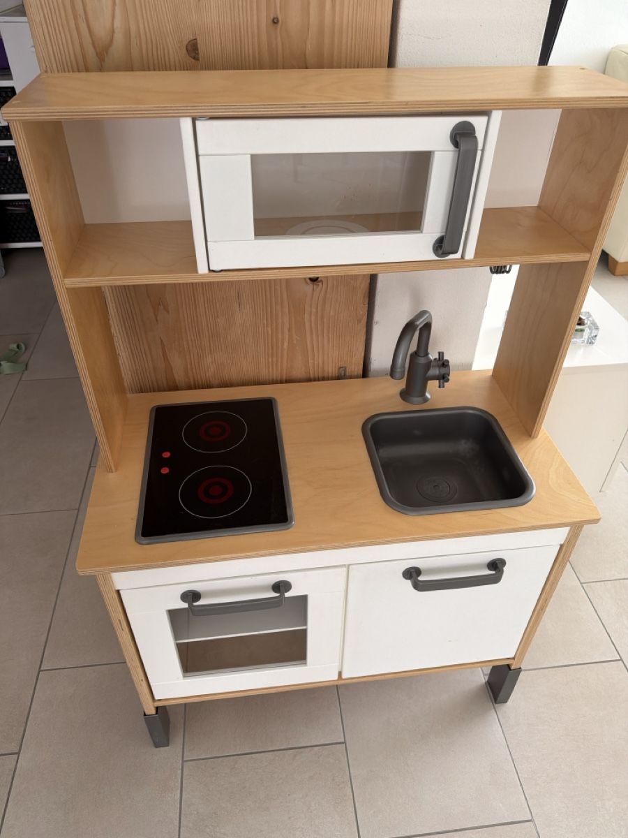 Ikea Giocattoli: Spielküche IKEA Duktig Holz – Usato da Marthalen venduto da car_k5wg