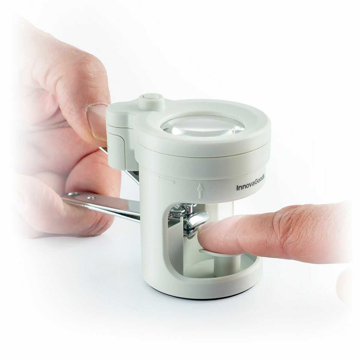 Manicure: Nagelknipser mit LED-Licht, Lupe und Feile – Nuovo e nell'imballaggio originale da Giubiasco venduto da news-shop 4