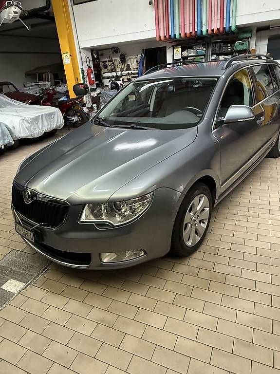 Automobili: Skoda 4x4 superb combi – Usato da locarno venduto da Chiconess1 1