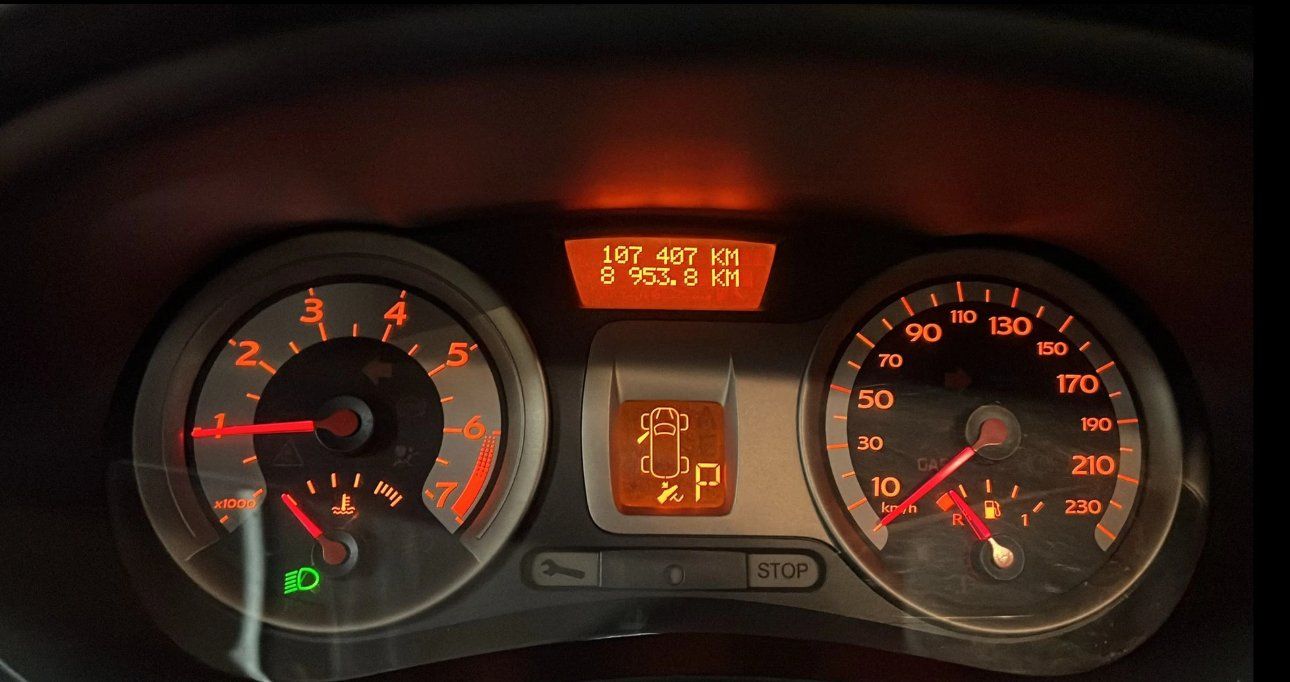 Automobili: Renault Clio 1.6 16 V 2006 – Usato da Kleindöttingen venduto da mio-parts 3
