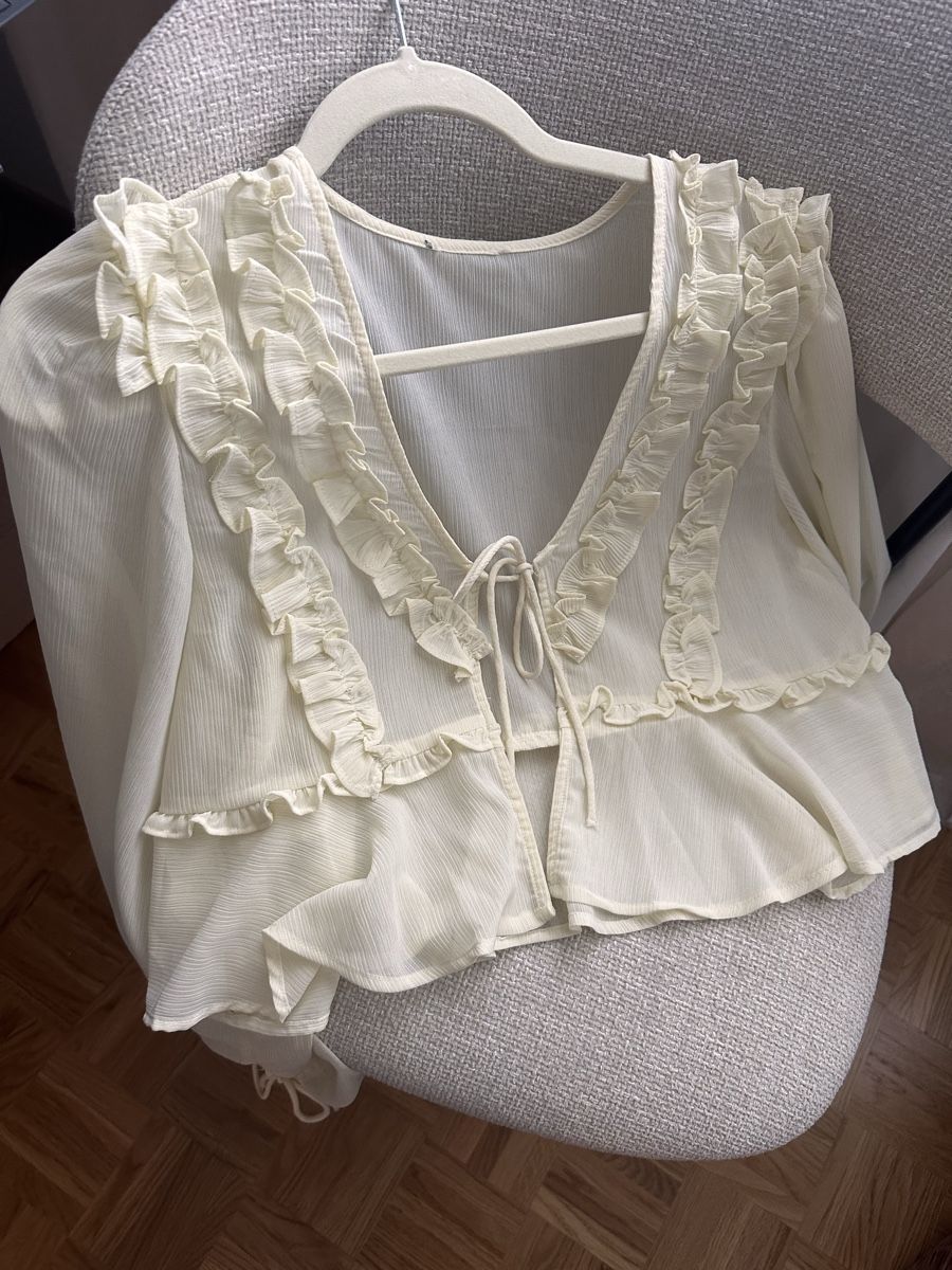 Blusen: Pastellgelbe Bluse Grösse M – Neu (gemäss Beschreibung) aus Zürich von Chez_Dali 1
