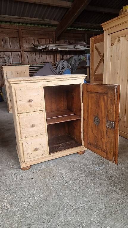 Armadi: Schrank / Schafreite – Usato da Biglen venduto da adrian017 4