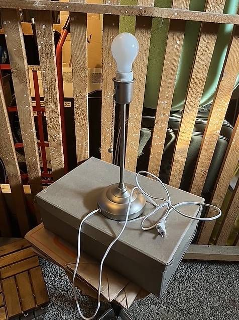Lampen: Tischlampe / Nachttischlampe – Gebraucht aus Chur von mai_z79b 1