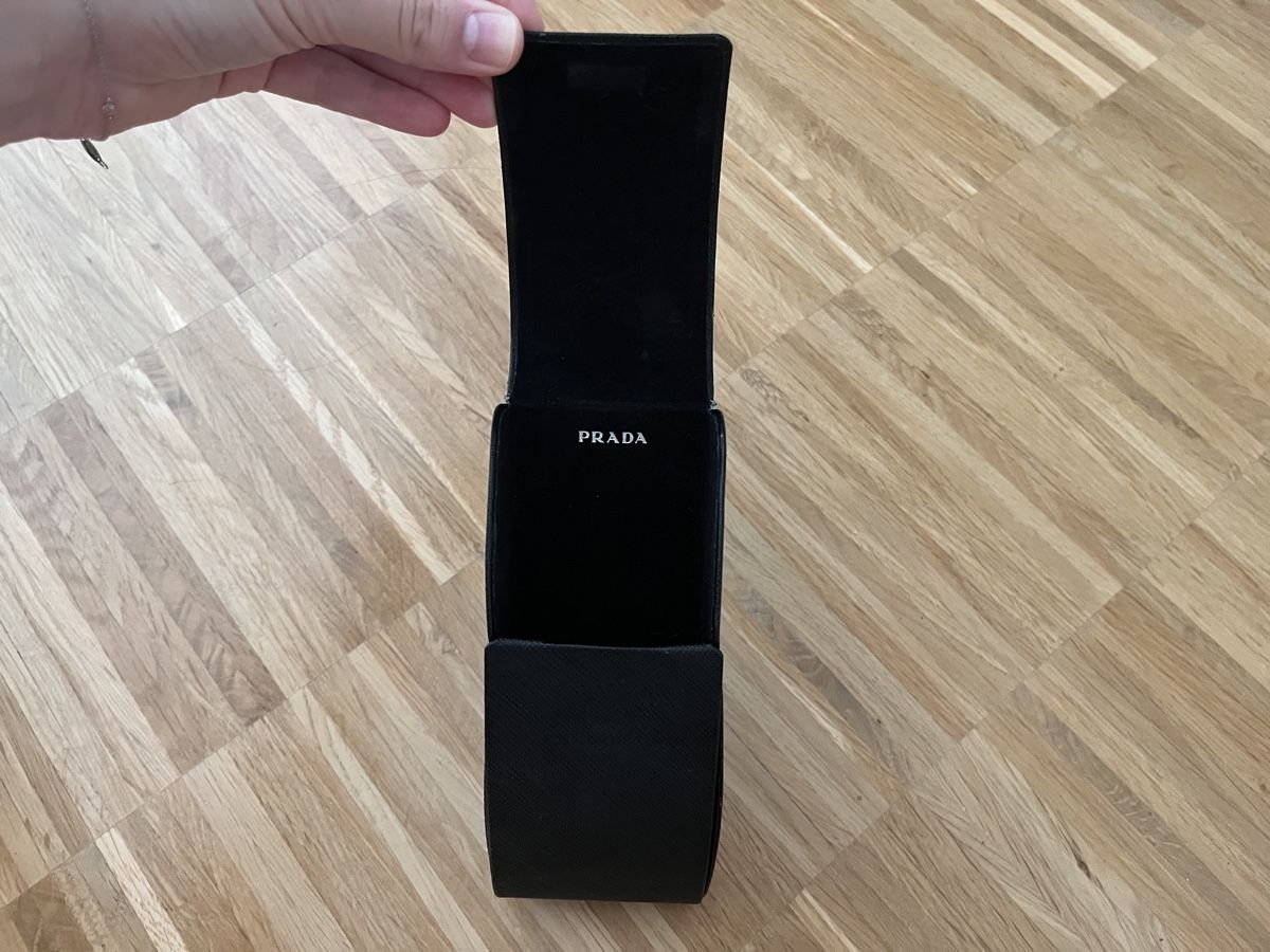 Prada Lunettes & Verres: Prada Sonnenbrille  – D'occasion à Pfäffikon SZ par Zitrone_100 4