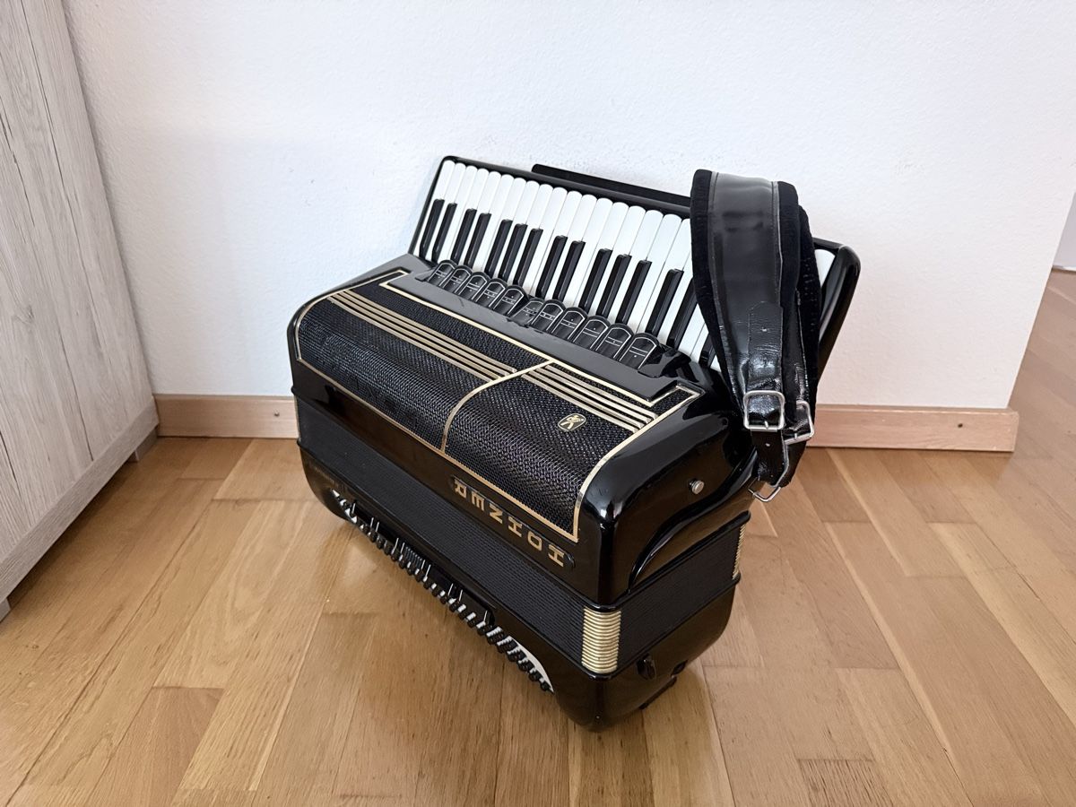 Instruments de musique: Akkordeon  – D'occasion à Langnau am Albis par dri_59xr 1
