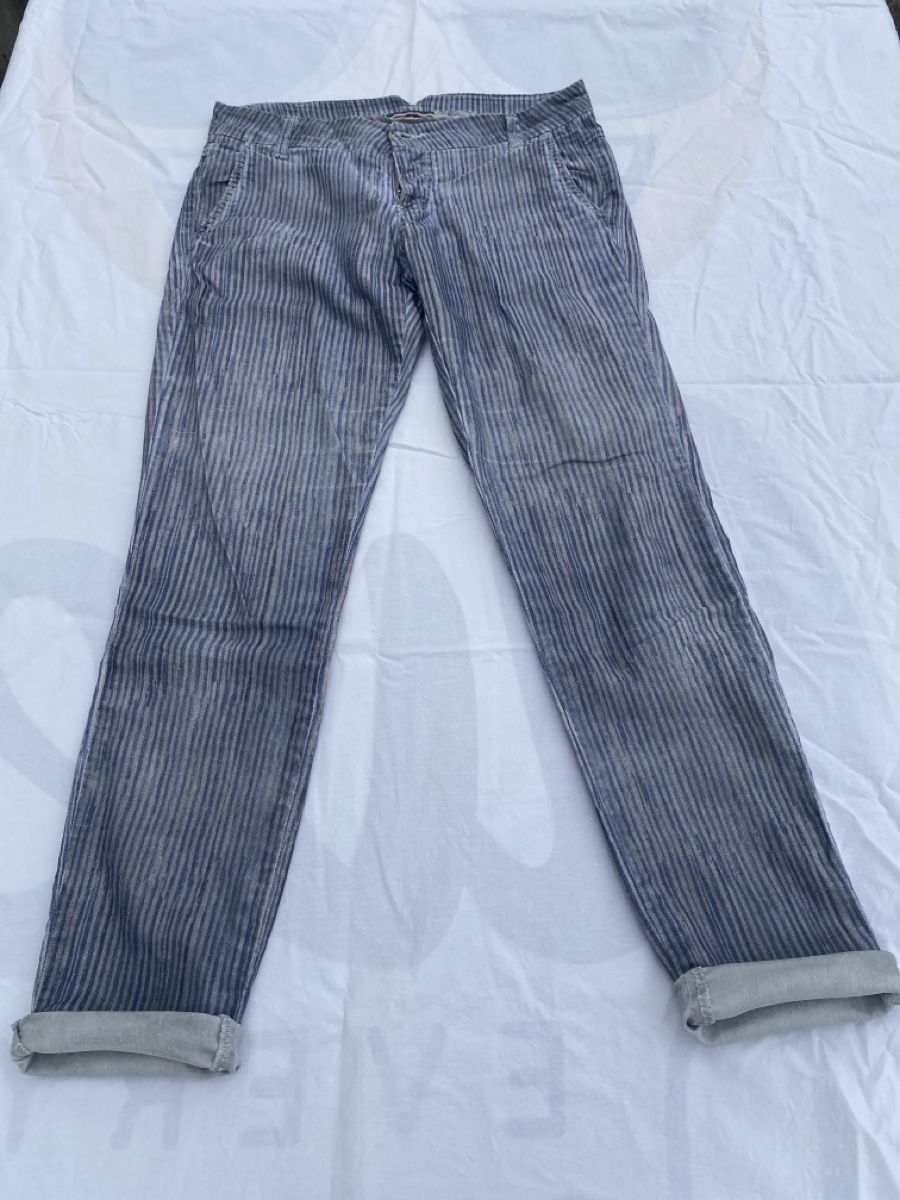 Jeans: Jeans Please medium  – Gebraucht aus Lonay von Ikoko
