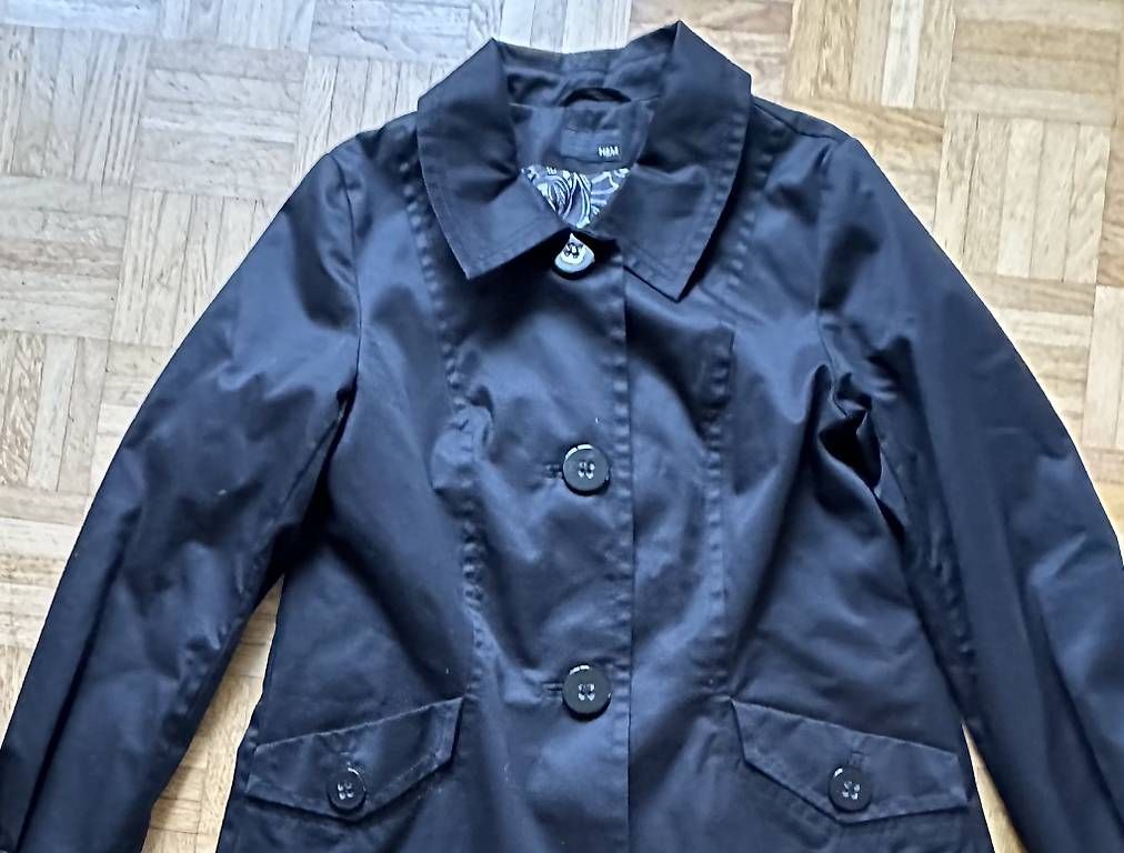 Cappotti: Schwarzer Trenchcoat Gr.M – Usato da Stäfa venduto da DearDarling 3