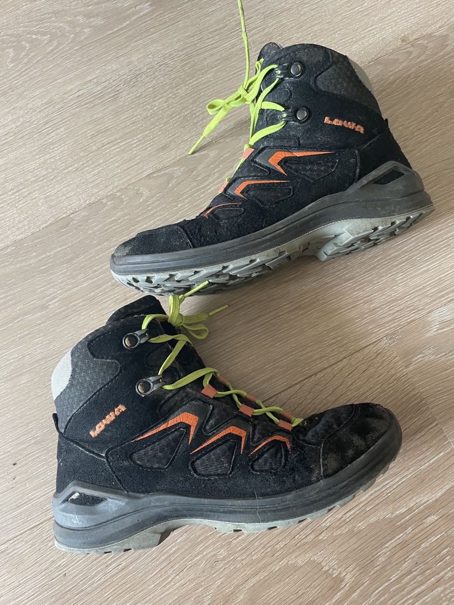 Lowa Scarpe da uomo: Lowa Wanderschuhe Gr 34 – Usato da Hittnau venduto da Luki78 1