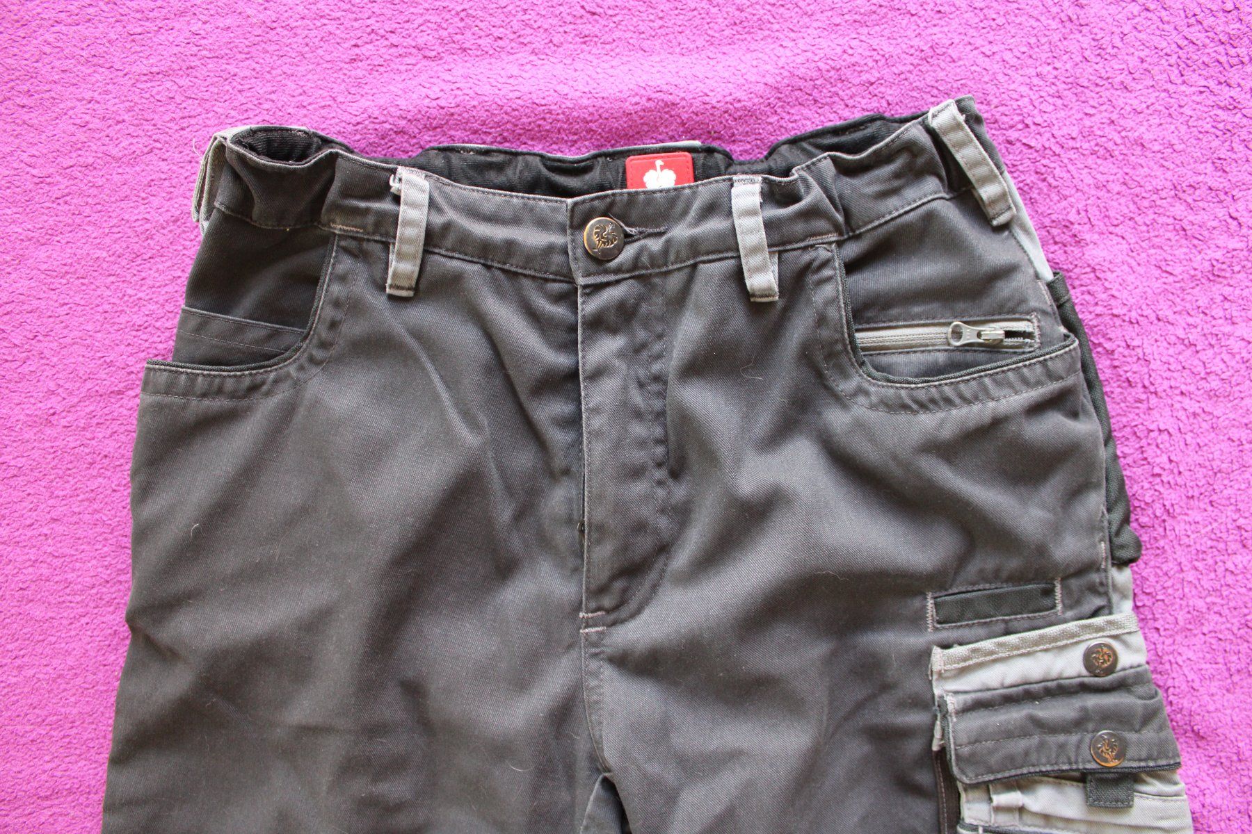 Engelbert Strauss Pantaloni: Kurze Engelbert Strauss Hose Shorts -Gr.146/152 – Usato da Müllheim Dorf venduto da Seeeule01 1