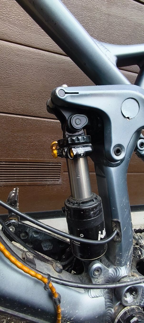 Canyon Biciclette: CANYON Strive AL 7.0 - Grösse "M" jet grey – Usato da Pfeffikon LU venduto da LauLauDive 4
