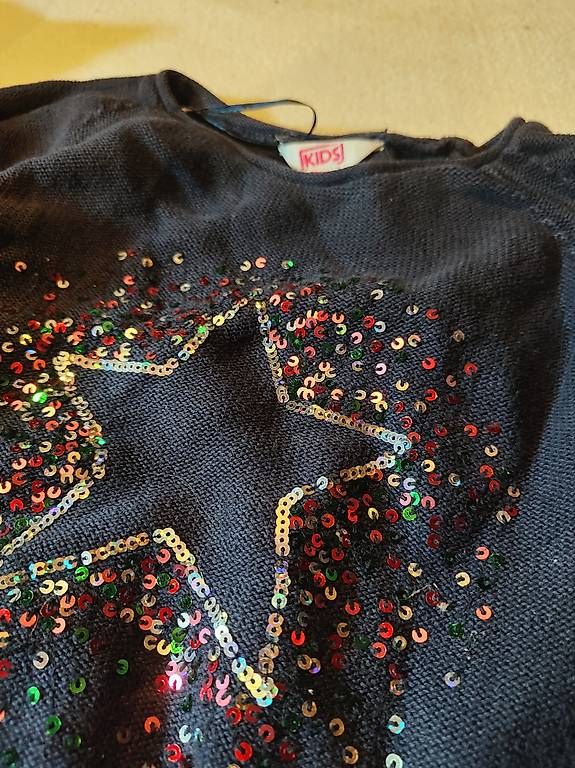 Lotti & Set di vestiti: Pullover und Sweatjacke Gr.116 – Usato da Zürich venduto da aendiiii 1