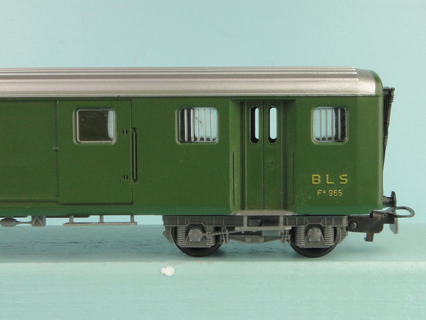 Kleinbahn Modellini di ferrovie: Kleinbahn 382 BLS Gepäckwagen – Usato da Bülach venduto da cann11 3
