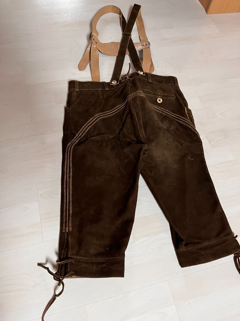 Pantaloni: Lederhose Oktoberfest – Usato da Stans venduto da Moritz01112 1