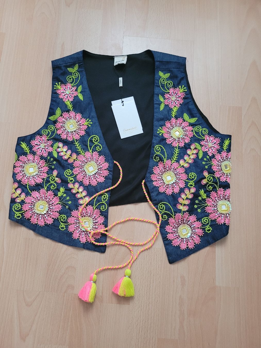 Gilets & Westen: Gilet neu – Neu und originalverpackt aus Perlen von Safari_23
