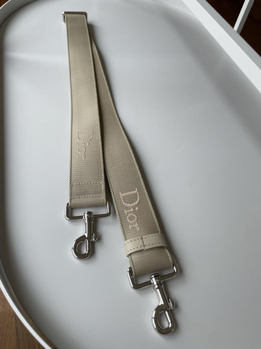 Dior Altro in  Abbigliamento & Accessori: Dior Schulterriemen  – Nuovo (secondo la descrizione) da Lengwil venduto da isa_7wyt