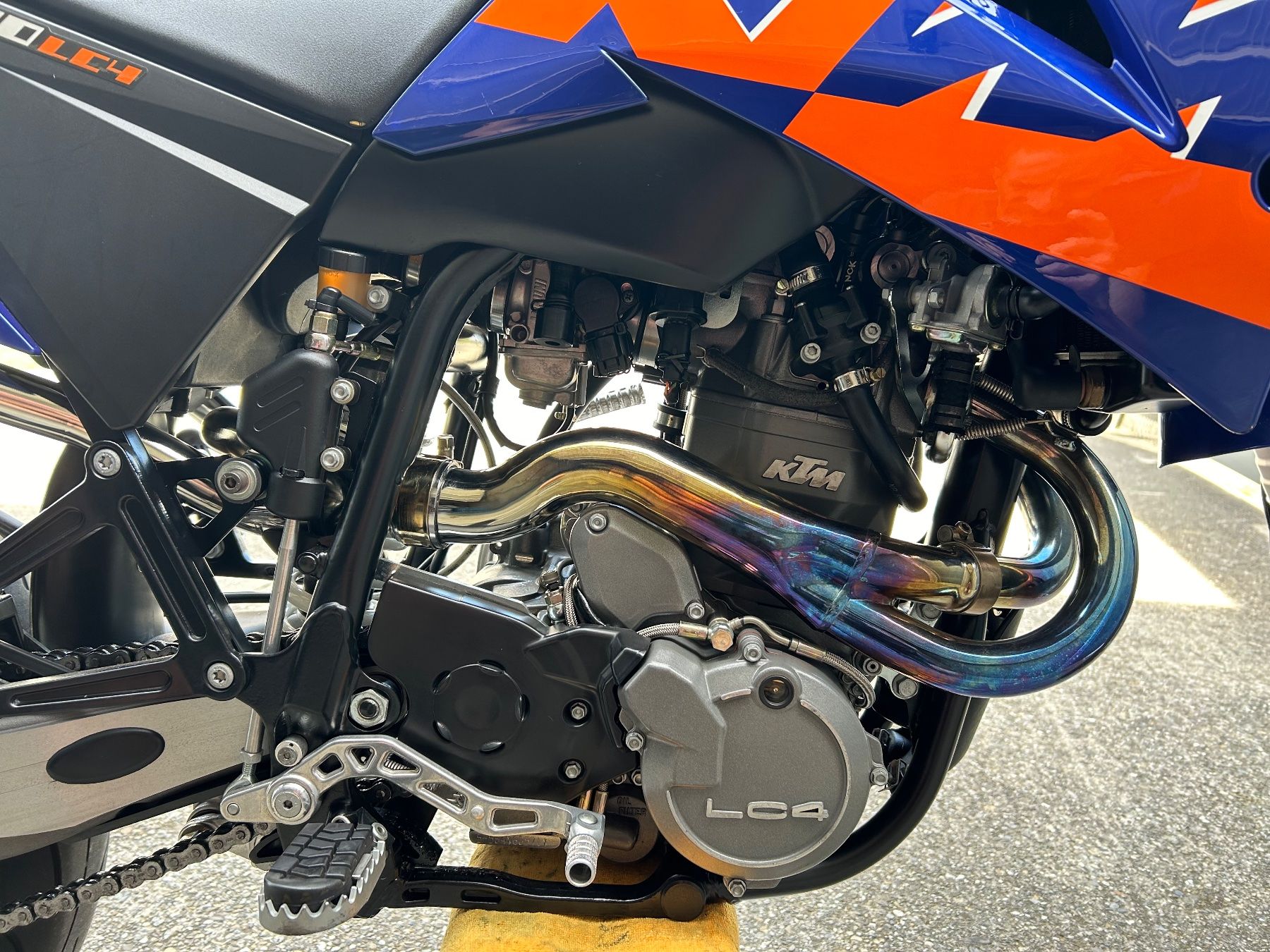 KTM Strada: Ktm 640 lc4 supermoto – Usato da yvonand venduto da Gallegon 2