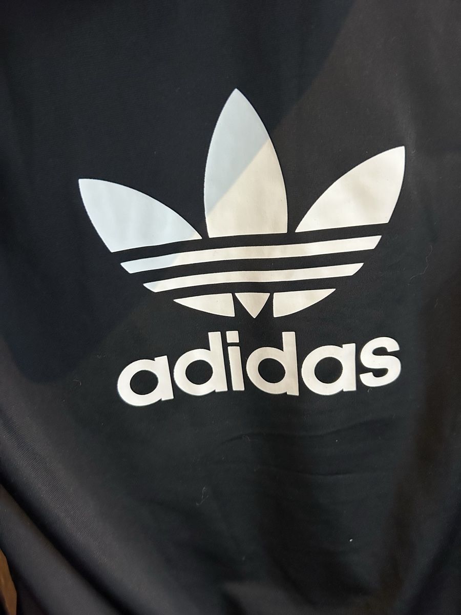 Adidas Jacken: Adidas Jacke, Schwarz, Gr. 38 – Gebraucht aus Brunnen von luc_8fgh 2