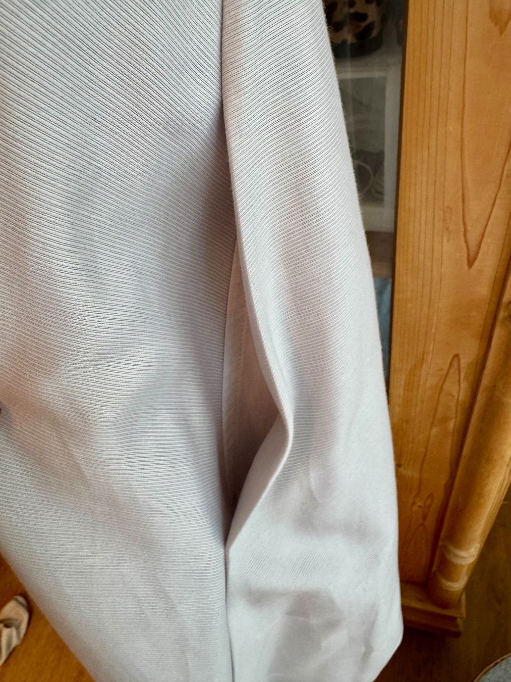 Cos Vestiti: COS Abendkleid silber-hellgrau, Gr. 40, Seide/Baumwolle – Usato da Männedorf venduto da Olumio 6