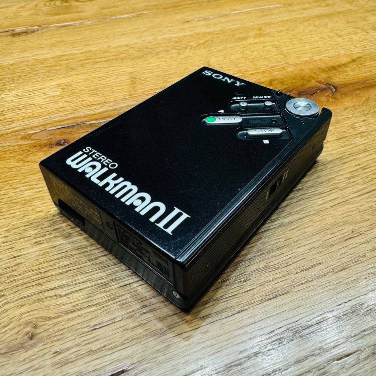 Sony Walkman II WM-2 schwarz 1 (Defekt) in Vorderthal für CHF 100 – mit ...