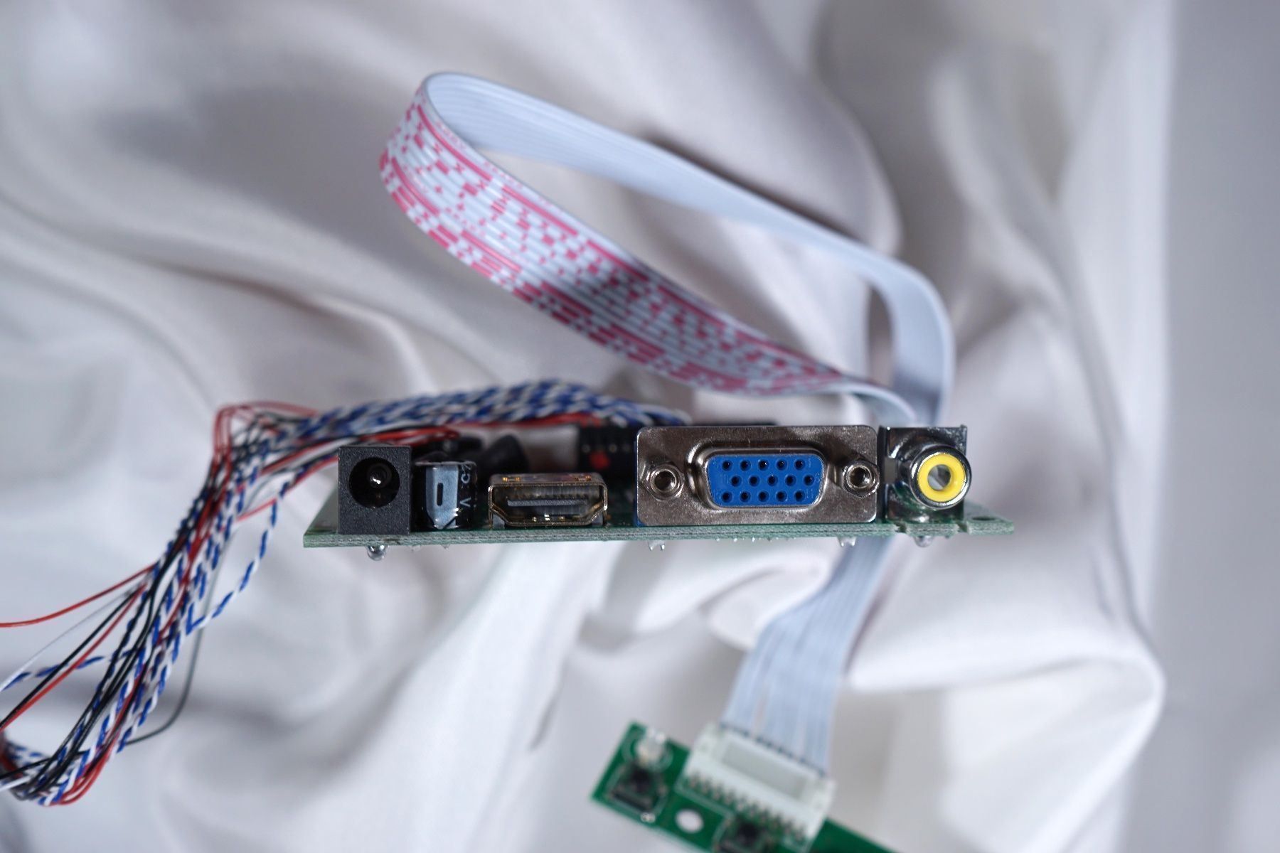 PC: Raspberry Pi 3 Mod. B mit Bildschirm-Set – Nuovo (secondo la descrizione) da St. Gallen venduto da Acer0110 3
