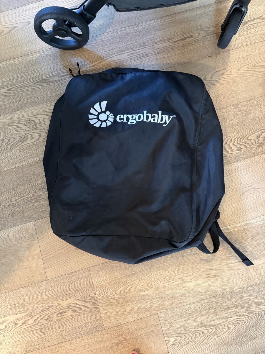 Ergo Baby Kinderwagen: Ergobaby Metro+ Reisebuggy  – Gebraucht aus Adligenswil von GiannaB83 4