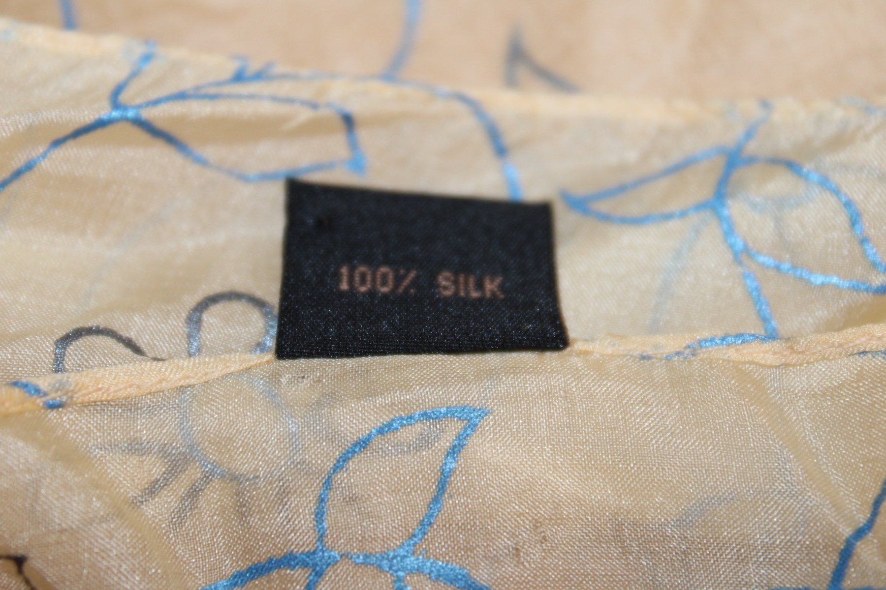Foulard & Sciarpe: Seidenfoulard – Usato da Schaan venduto da antikes_und_kurioses 5