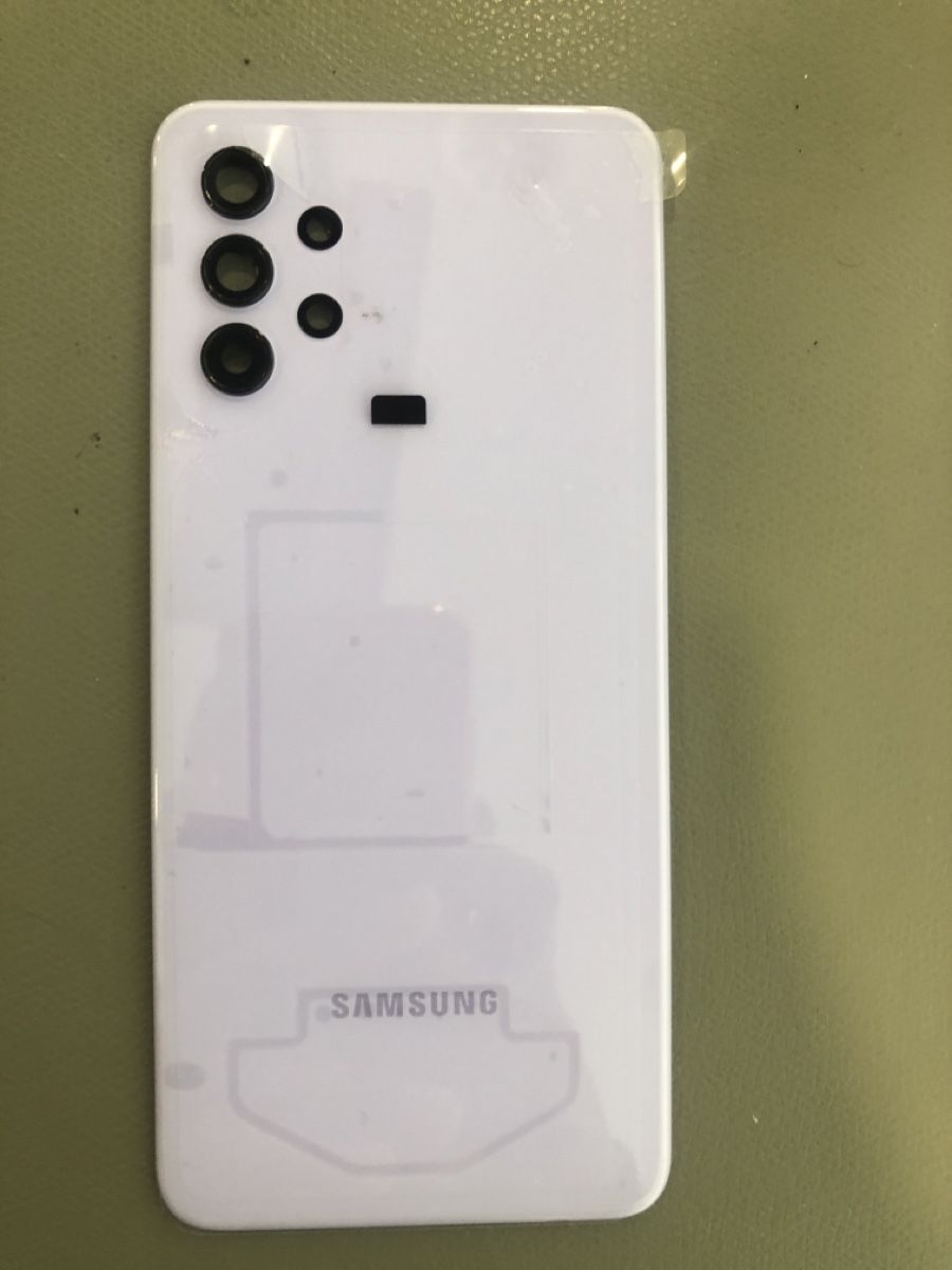 Samsung Cover & Protezioni schermo: Samsung A32 5G Akkudeckel – Nuovo e nell'imballaggio originale da bern venduto da reptechnic