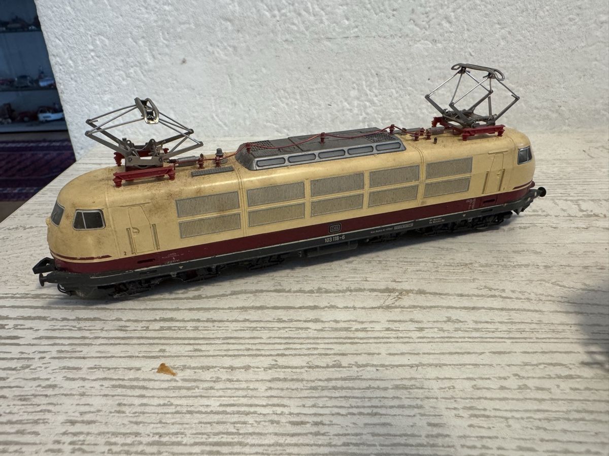 Märklin Modellini di ferrovie: märklin Fleischmann loks 2 stück – Usato da Zunzgen venduto da milesdavis76 1