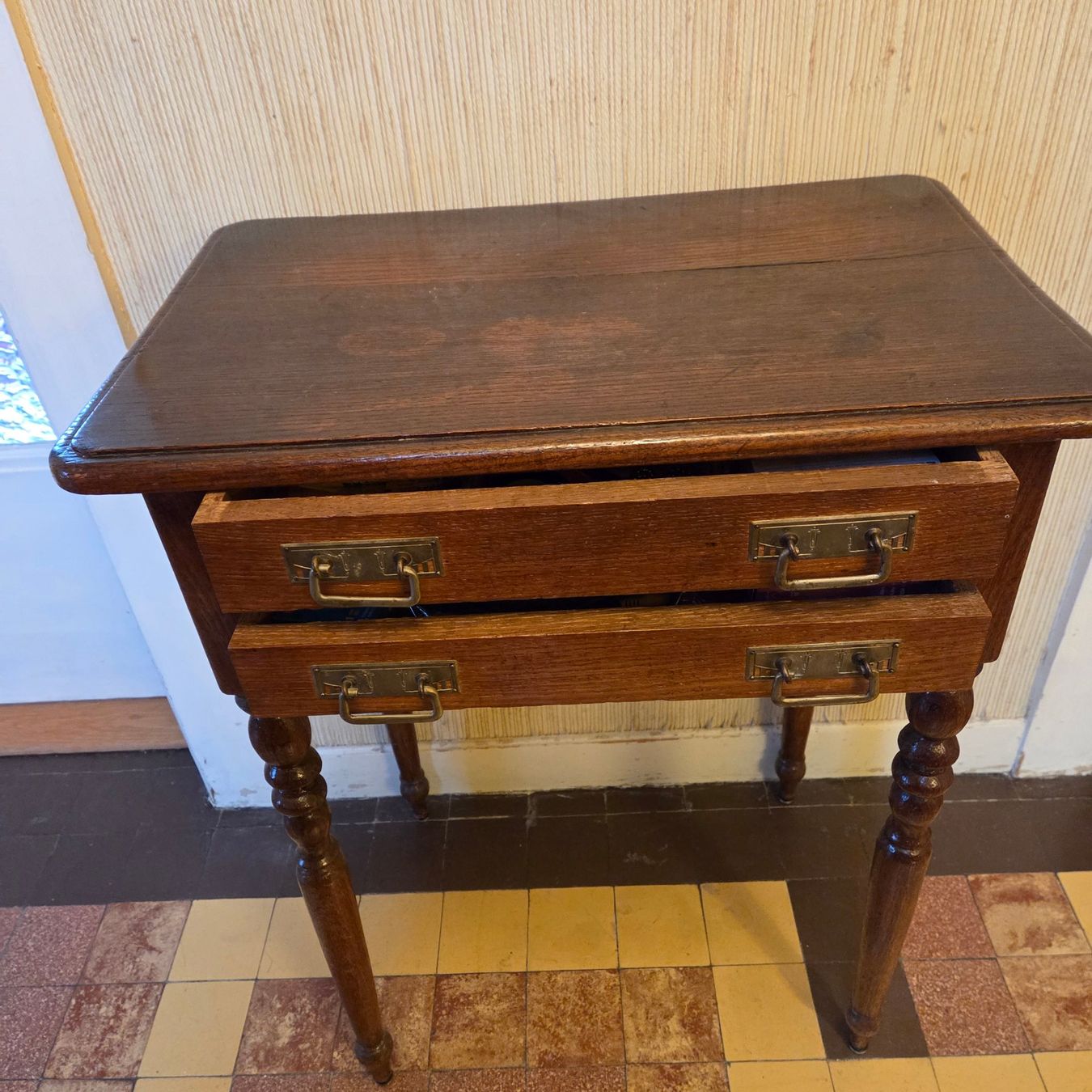 Tavoli: Petite table ancienne 77h 60x39 – Usato da Conches venduto da mrp_qpt5