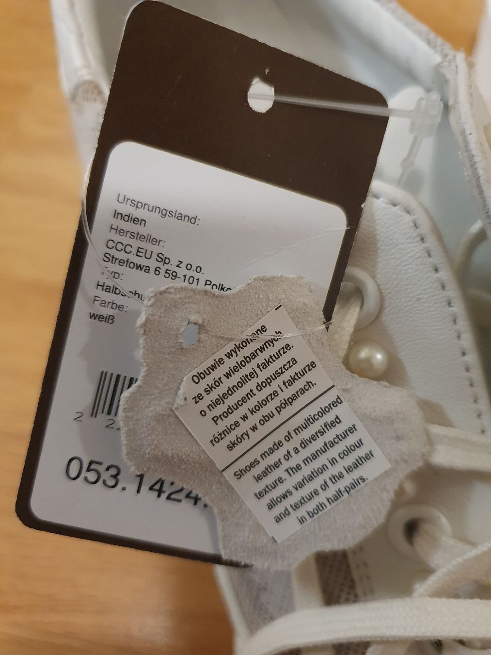 Damenschuhe: neue weisse Halbschuhe von Lasocki – Neu und originalverpackt aus St. Gallen von 1811123 3