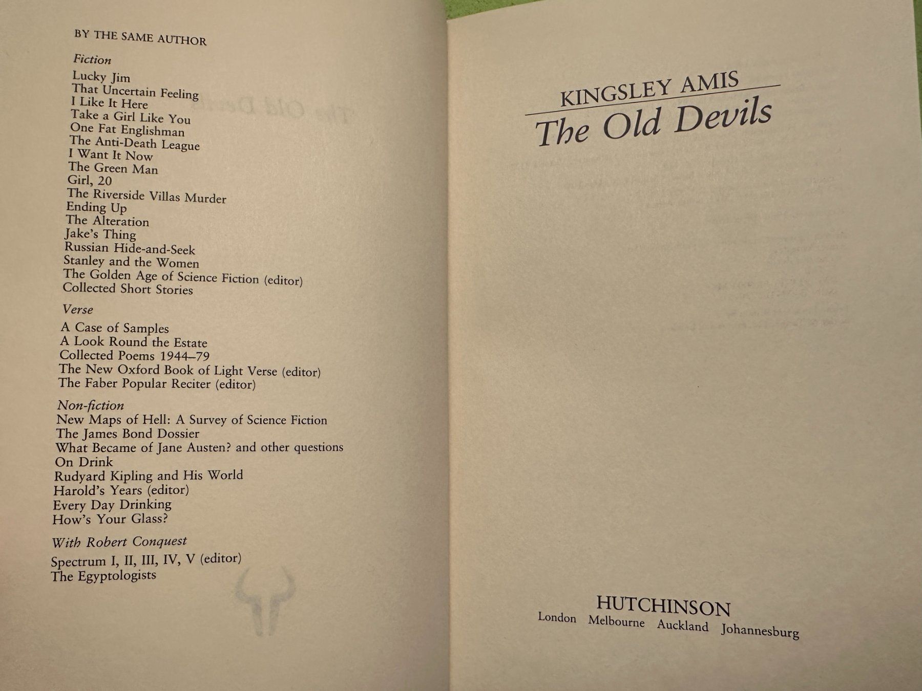 Libri: Kingsley Amis: The Old Devils – Usato da Zürich venduto da allp 2