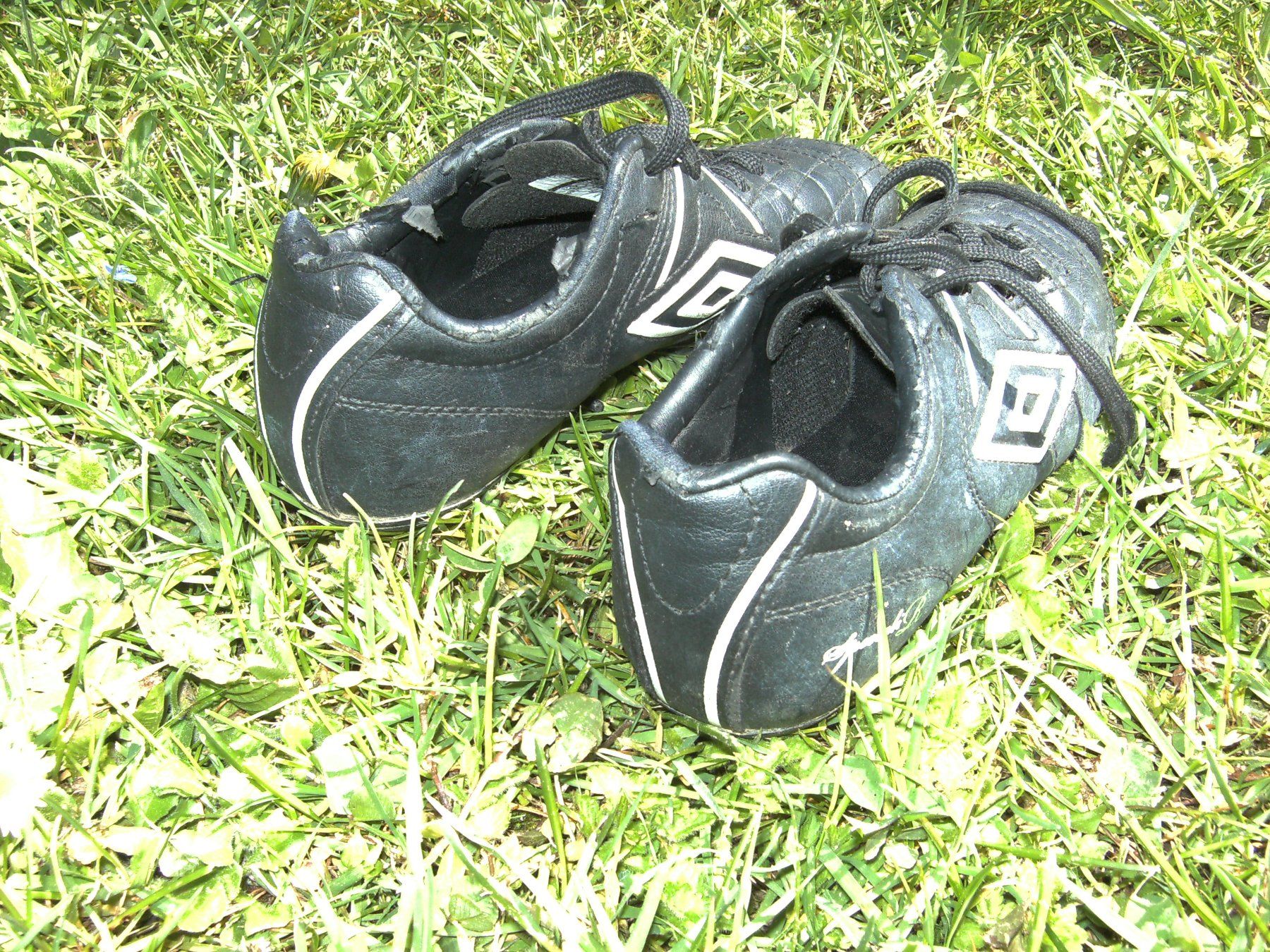Scarpe per ragazzi: Fussballschuhe / Nockenschuhe Gr. 32 – Usato da Andwil SG venduto da fladenbrot10 2
