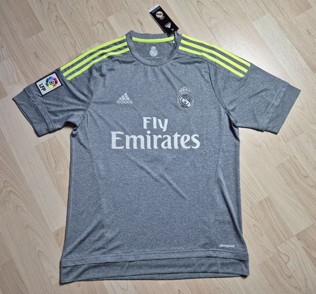 Adidas 15/16 Real Madrid Ronaldo Trikot Grösse M NEU