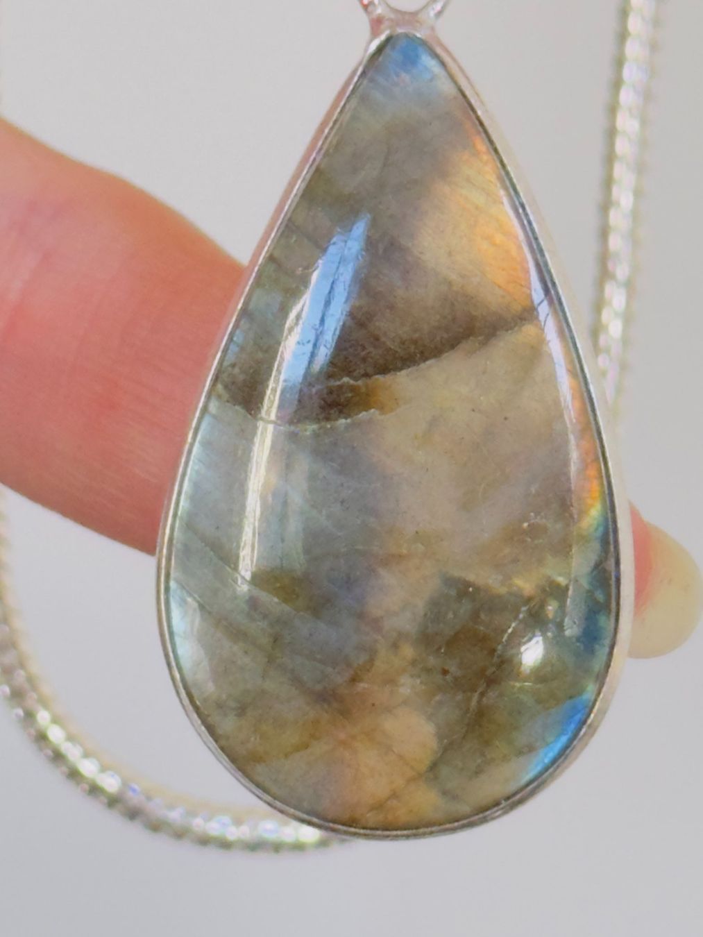 Catenine: Labradorite necklace – Nuovo e nell'imballaggio originale da Genève venduto da AGBERG 1
