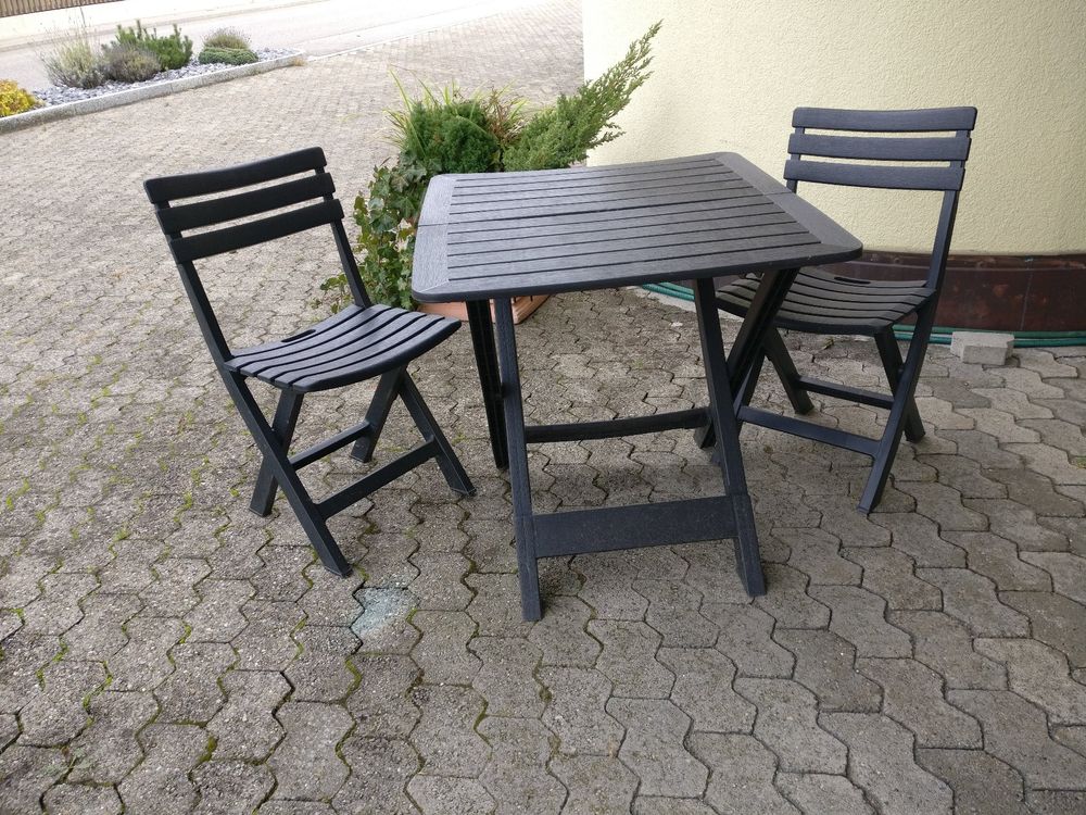 Klapptisch mit 2 Klappstühlen Kaufen auf Ricardo