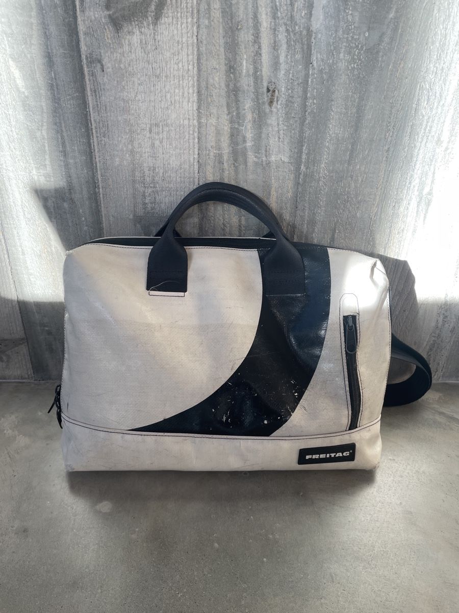 Freitag Sacs: Freitag LaptopTasche Roy – D'occasion à Eglisau par lia_c7ny